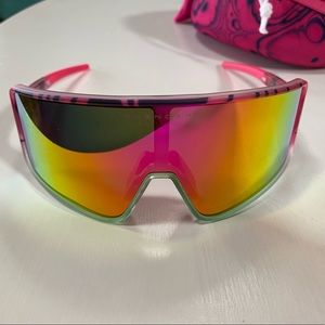 Blenders Eyewear - Buttery Bros NWT